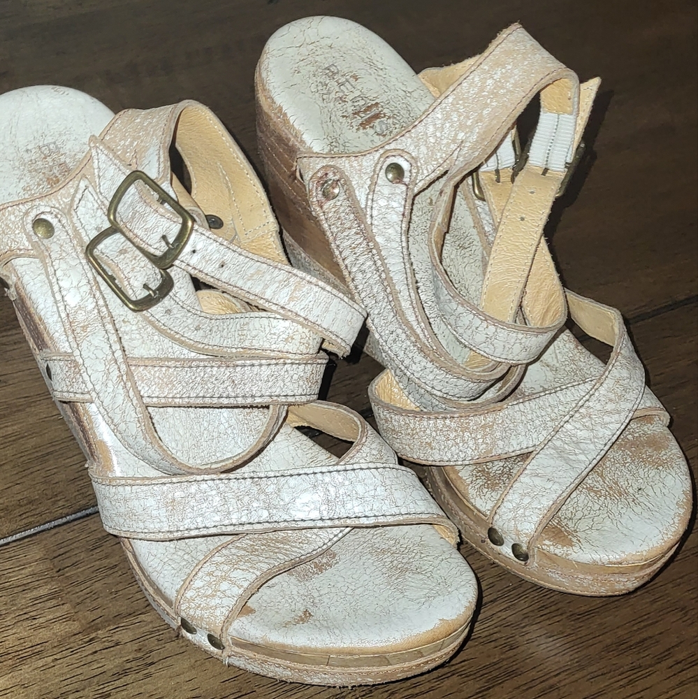 sandals - Picture 4 of 7